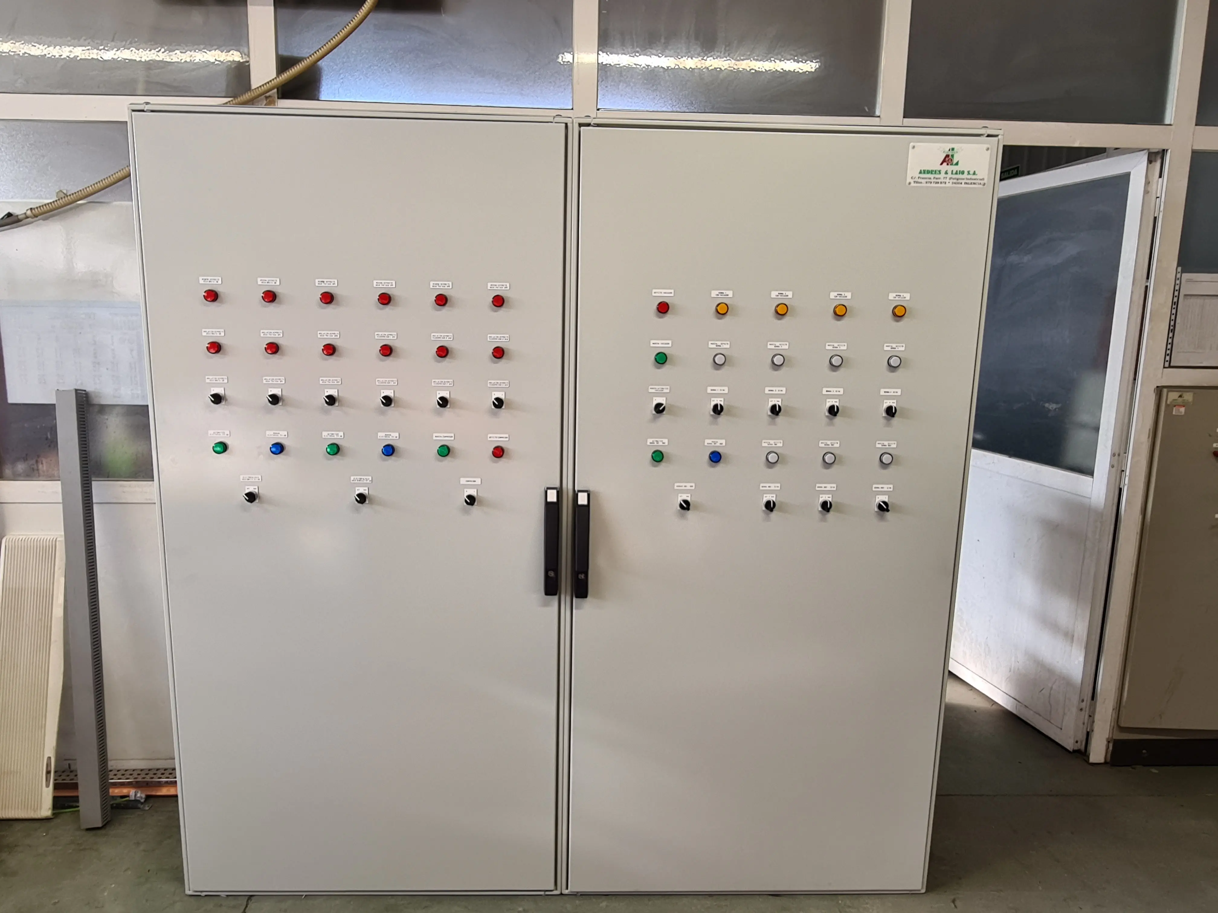 Cuadros eléctricos - Andrés y Lajo (2/7)